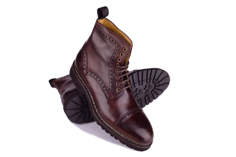 Berwick 317 Regency Polo Brown Boot , skóra olejowana