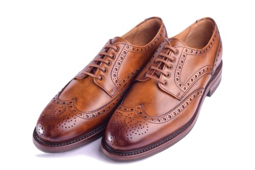 Berwick 4485 Cuero Derby, derby premium havy country brogue, skóra cielęca, skóra anilinowa, otwarta przyszwa, podeszwa gumowa dainite,