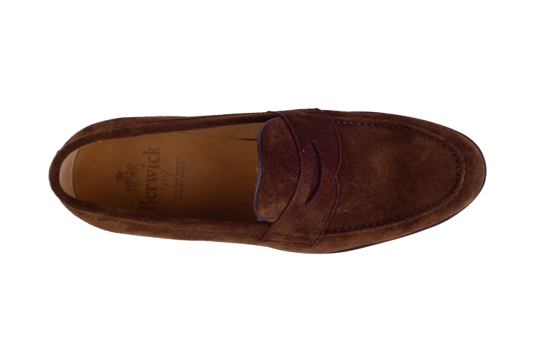 zamszowe buty na lato