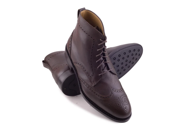 wysokie buty zimowe