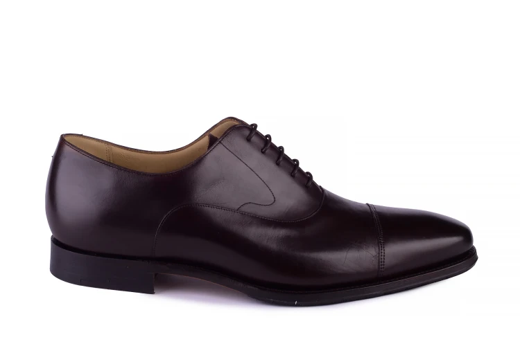 buty oxforfd cap toe,
