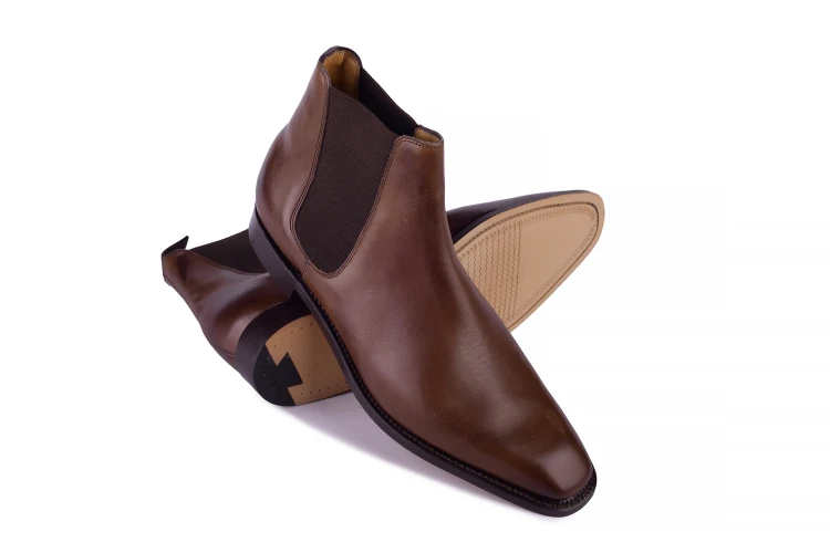 buty wsuwane klasyczne,  brązowe sztyblety