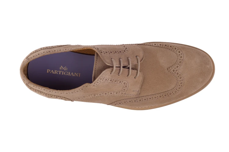 wiązane letnie buty