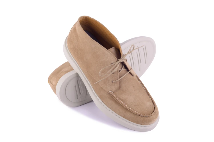 wiązane buty letnie