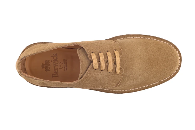 ręcznie szyte buty letnie