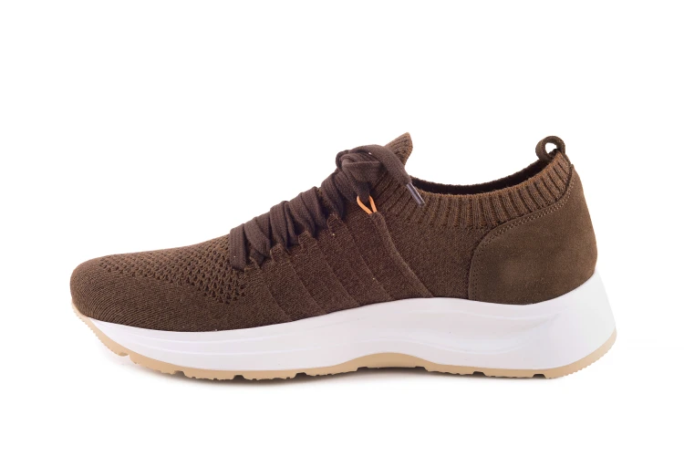bardzo wygodne buty sportowe