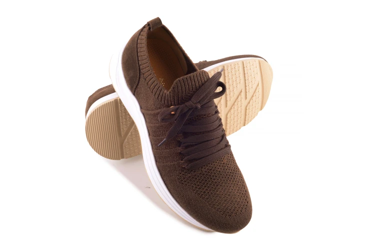 bardzo wygodne buty sportowe
