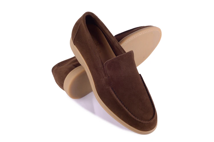 wsuwane buty letnie