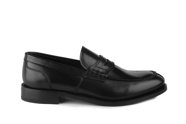 ręcznie szyte buty wsuwane