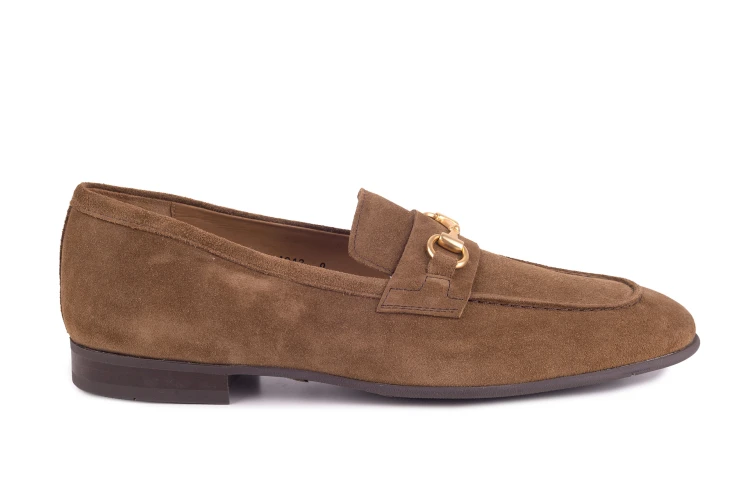 zamszowe buty wsuwane