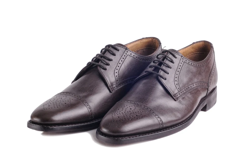 FS 290 Dark Brown Derby