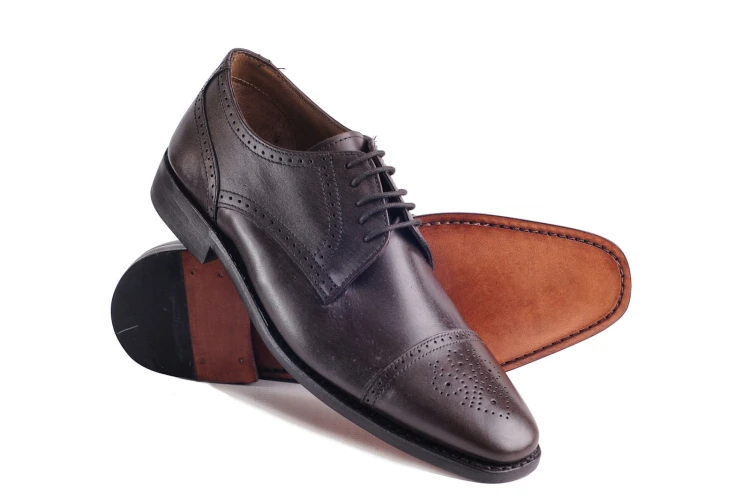 FS 290 Dark Brown Derby