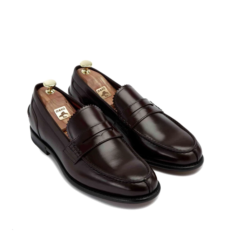 loafersy mokasyny penny loafers kolor bordowy goodyear welted konstrukcja pasowa na skórzanej podeszwie