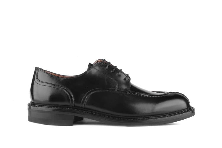 czarne buty, szycie goodyear welted