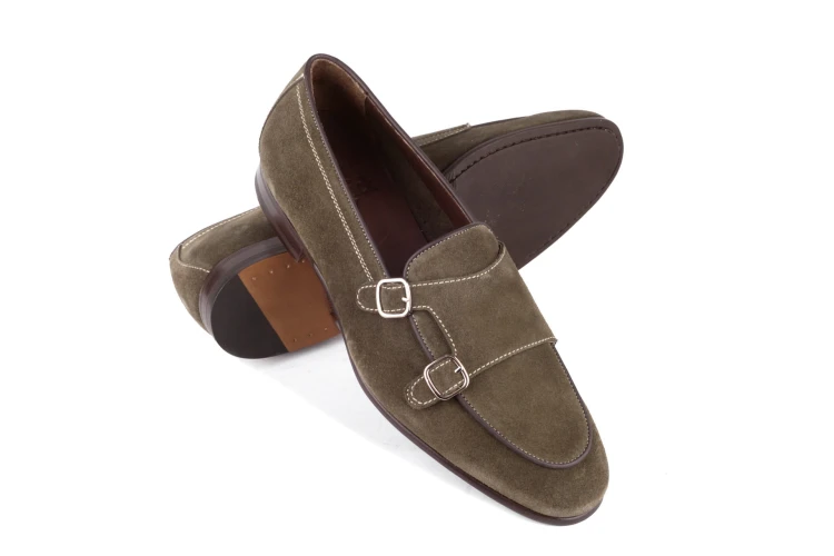 wygodne buty na lato, loafersy męskie, mokasyny w kolorze zielonym, zielone buty wsuwane