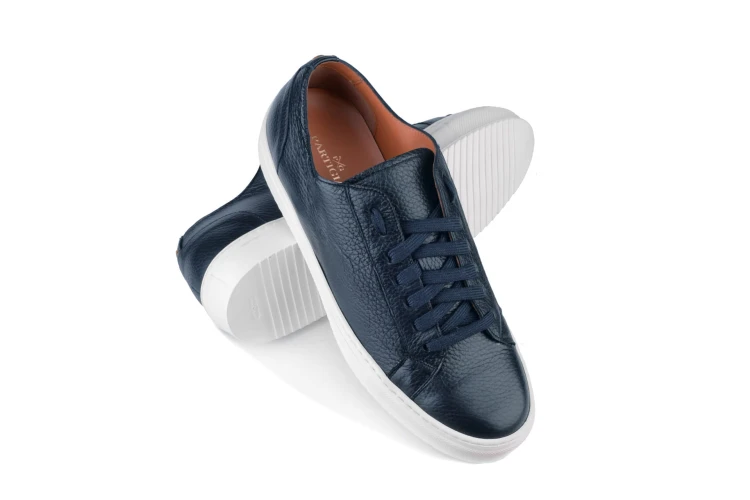 ręcznie szyte sneakersy