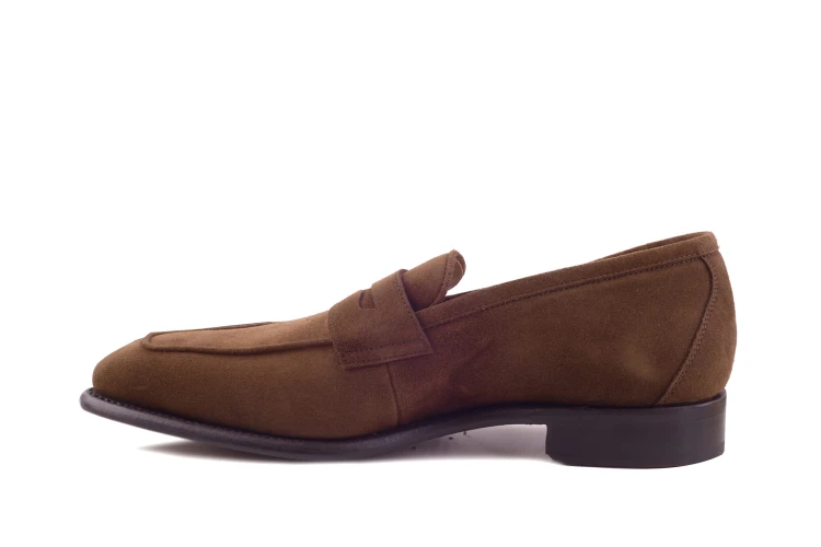 zamszowe buty wsuwane