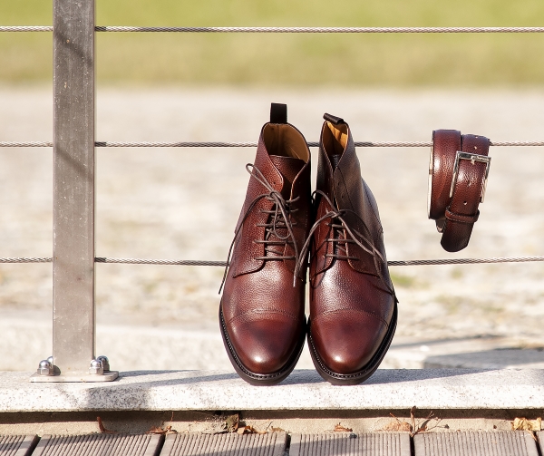 Elegancki pasek skórzany dobrany do butów